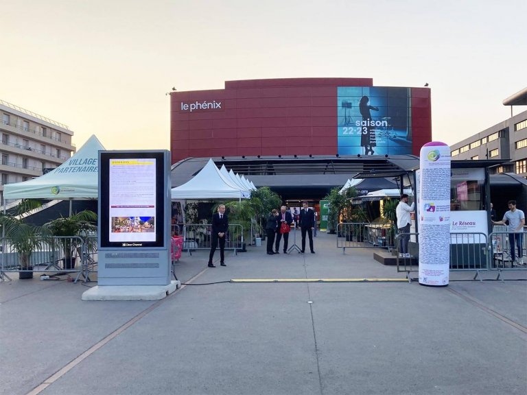 Tentes pliantes du salon de l'innovation