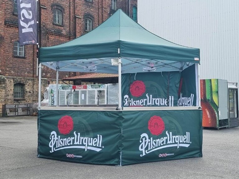 Hexagonal tent